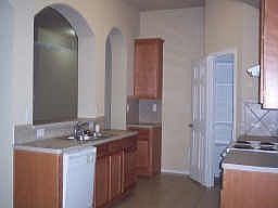 3rd image of 606 Bushdale Dr