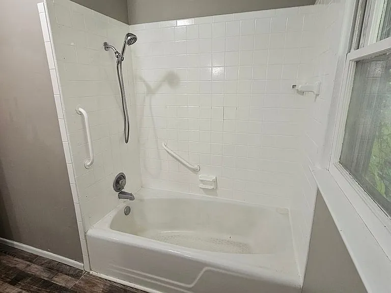 725 W Talmage St — Photo 14