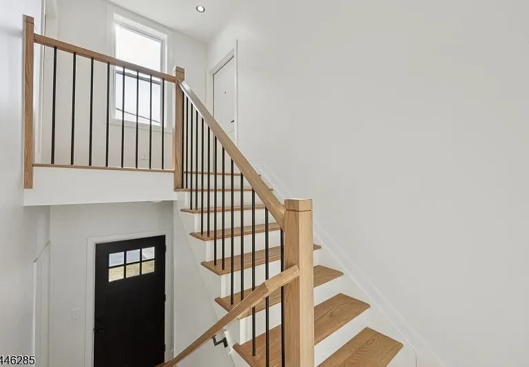 135 Forest St #1R — Photo 11