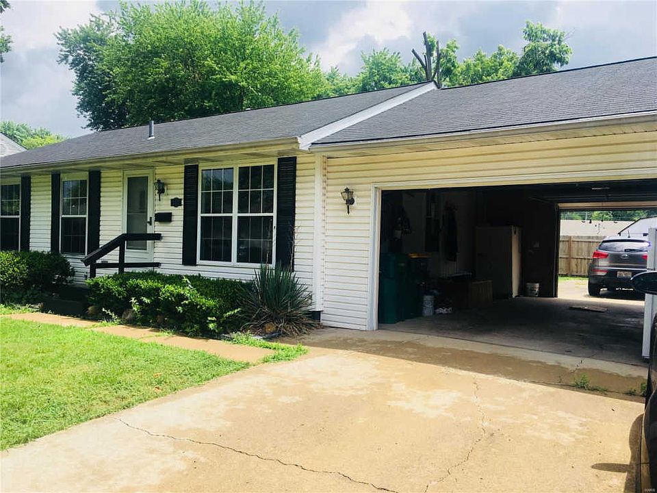 2nd image of 212 Wilson Park Ln