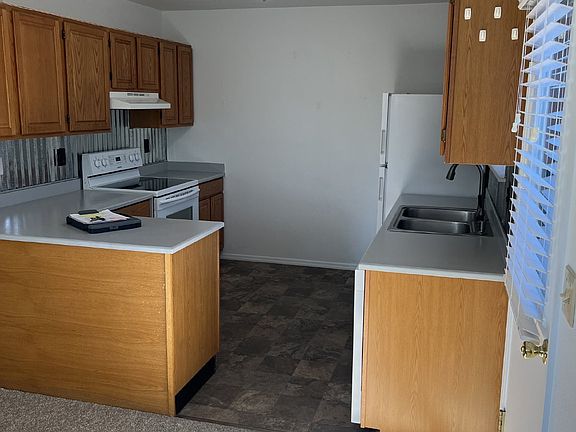 5th image of 111 S Yellowstone Ave APT 2