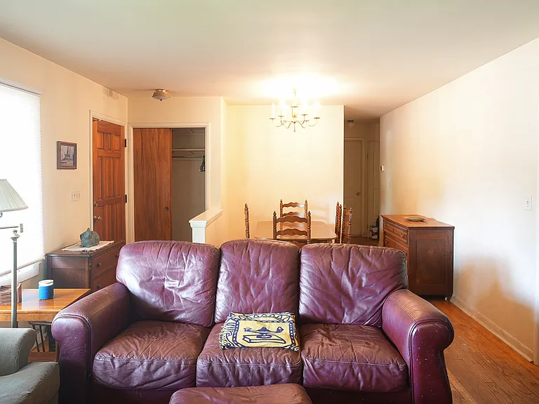 1801 Winsted Blvd — Photo 6