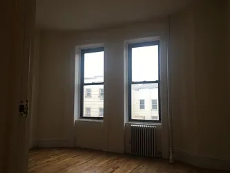 Rented by Metro Prop NY Corp