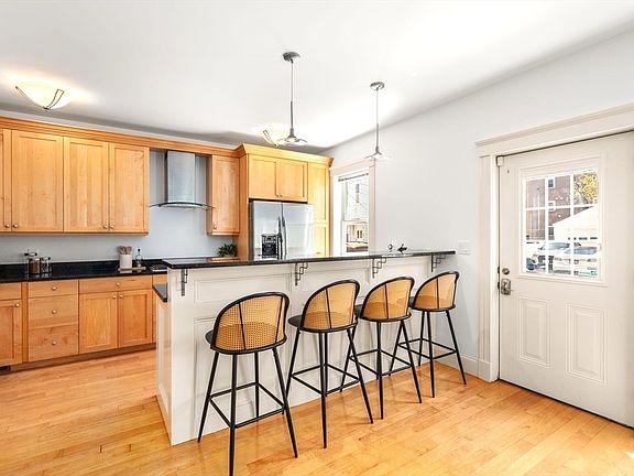 3rd image of 11 Vandine St #1