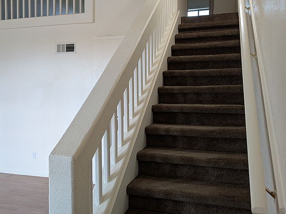 3rd image of 260 Ferinand Ct