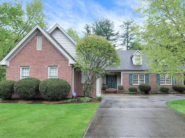 915 Rosebay Dr, Indianapolis, IN 46240