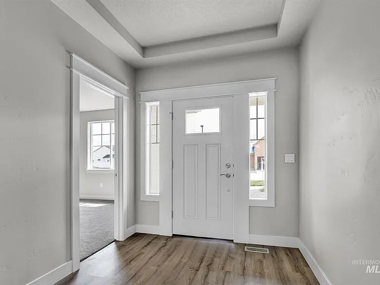 4444 E Wedge St — Photo 2