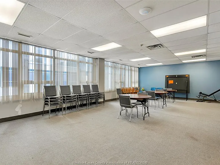 540 Ouellette Ave #7B — Photo 23