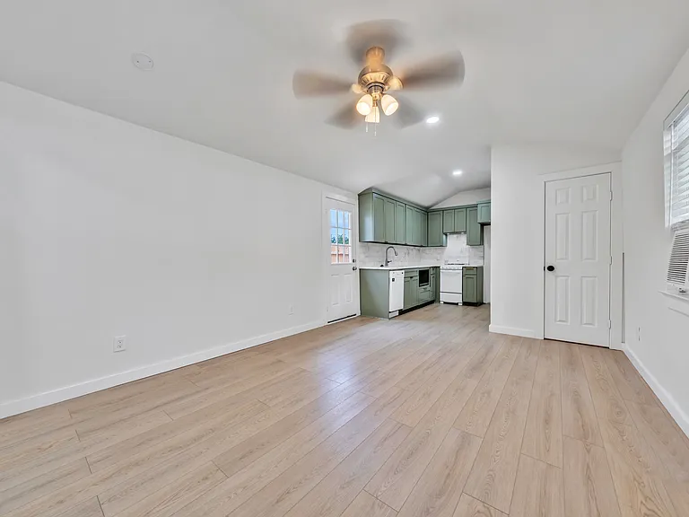 601 Pearson Ave — Photo 6