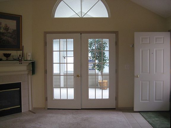 4th image of 662 Hampton Woods Dr