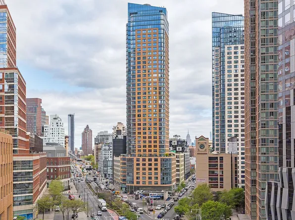 306 Gold St APT 6H, Brooklyn, NY 11201