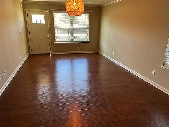 4th image of 142 Mallard Ln
