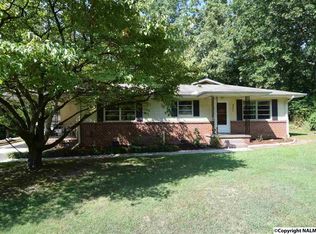 2001 Stevenson St, Guntersville, AL 35976