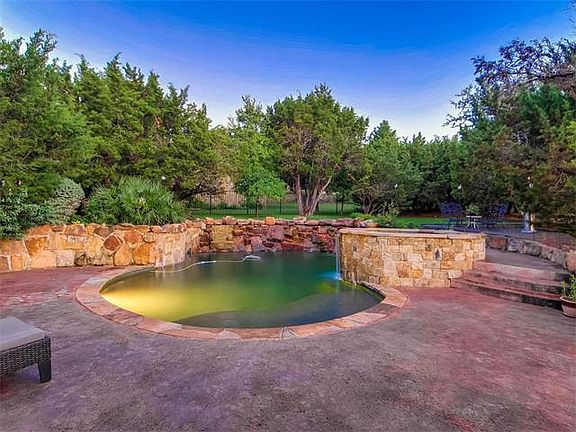 2nd image of 104 Desert Mountain Ct