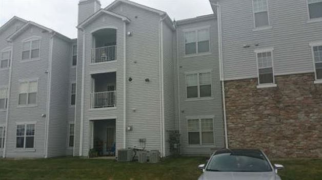 2nd image of 7419 Hindon Cir #C1-103
