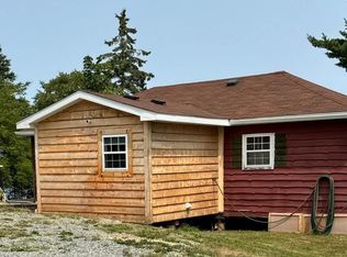 41 Eldoras Ln, Sheet Harbour, NS B0J 3B0
