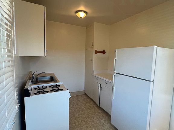 2nd image of 2502 Orella St APT C