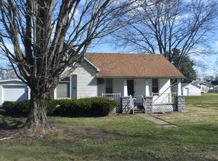 613 N Lincoln St, Saint David, IL 61563