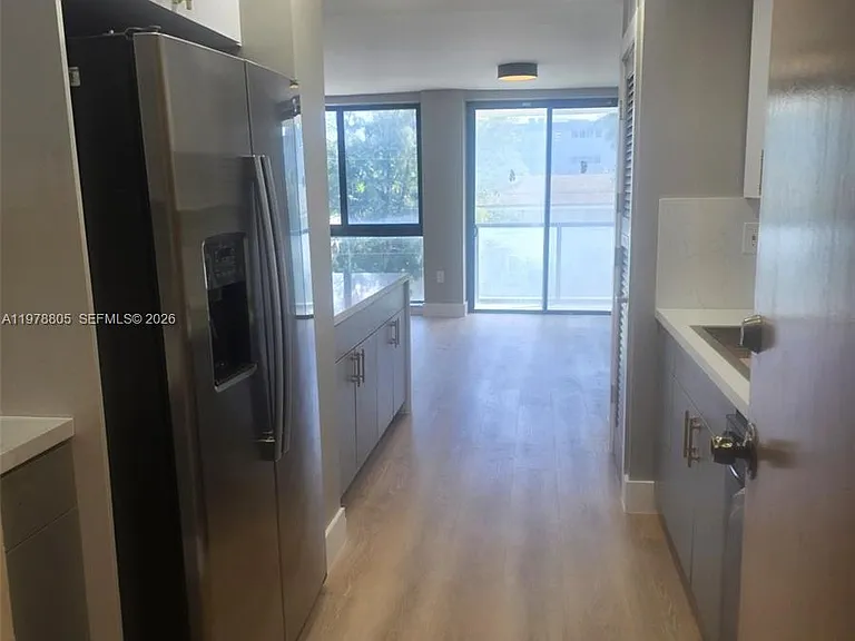 9800 W Bay Harbor Dr #305 — Photo 4