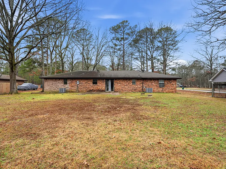 1903 Ginnett Rd — Photo 20