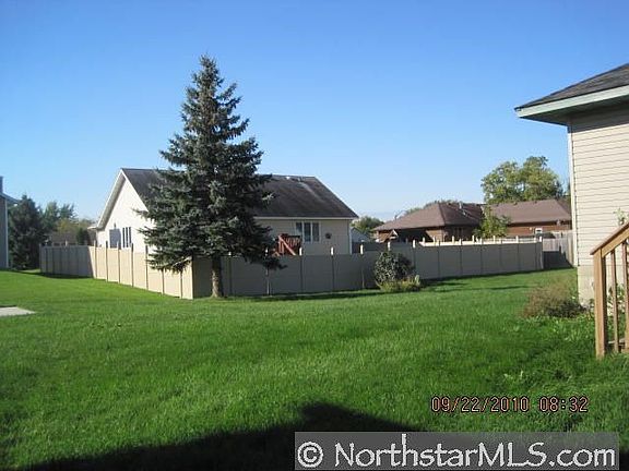3rd image of 1296 Bellflower Ln NE