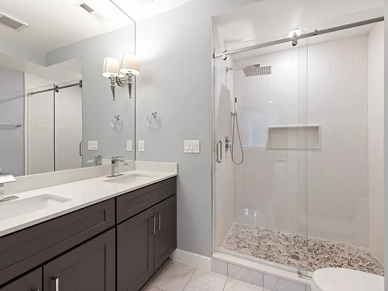 1609 Holbrook St NE #2 — Photo 22