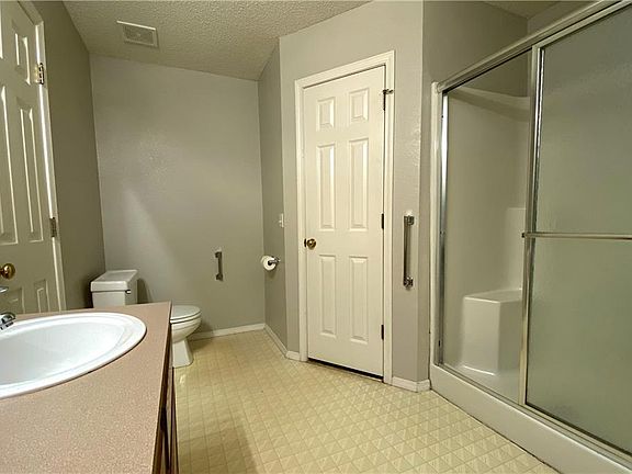 5th image of 3934 W Lilac Dr