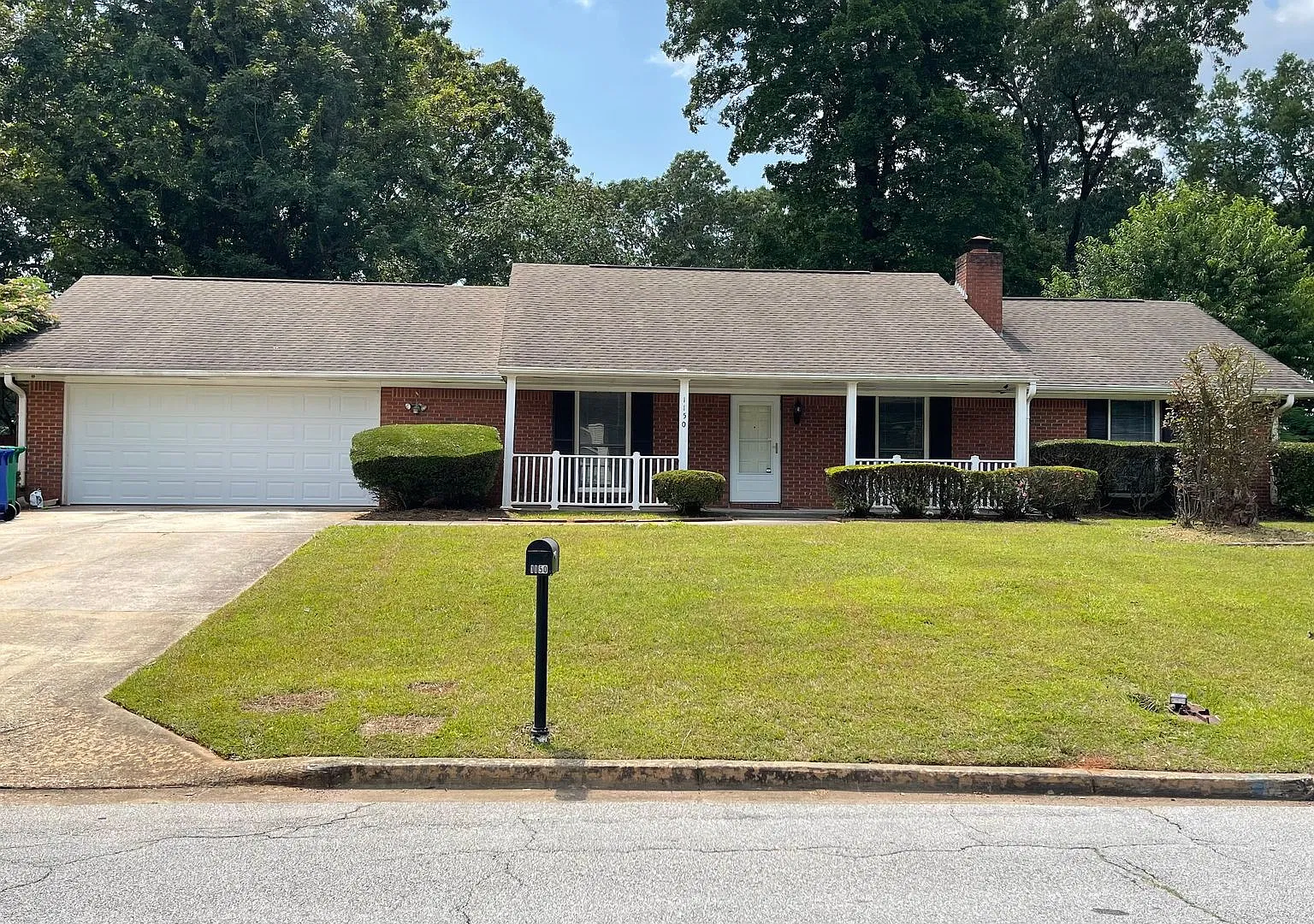 New Renovated 3 Bed/2 Bath Home For lease in Stone Mountain — Photo 1
