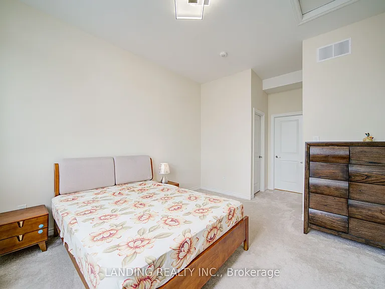 2084 Duberry Dr — Photo 29