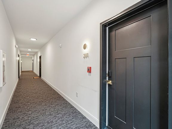5th image of 3000 South Blvd #201