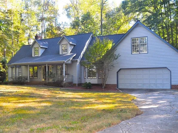 904 Hickory Nut Ct, Pleasant Garden, NC 27313