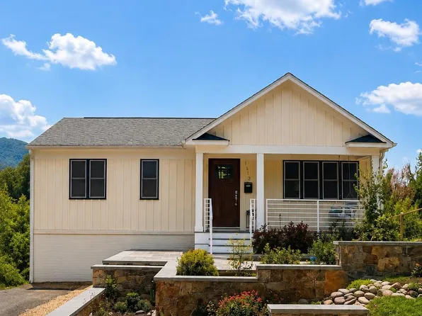 1512 Chesapeake St, Charlottesville, VA 22902