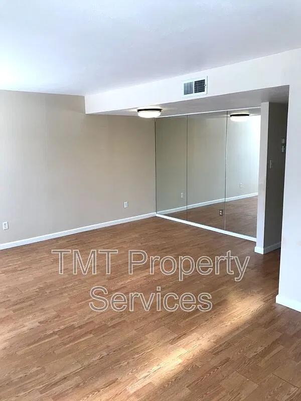 4 bed, 2.0 bath, 1344 sqft, $2,700 — Photo 2