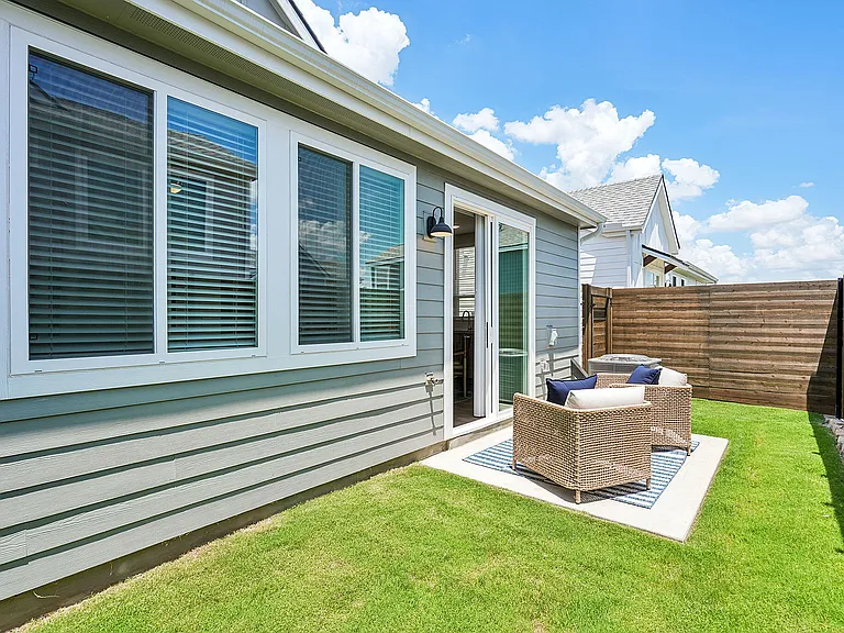 YardHomes Rowlett Creek Private Fenced-In Yard