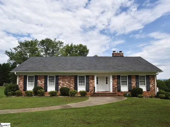 242 Sheffield Rd, Greer, SC 29651