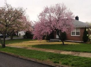 100 Walnut St, Pine Grove, PA 17963