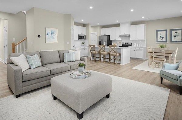 1st image of 2294 Paddock Park