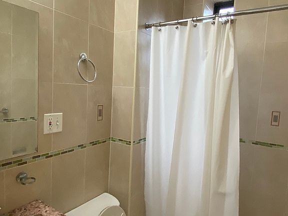 4th image of 238 Mott St APT 6D