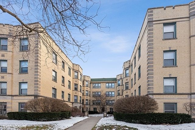 1st image of 826 Mulford St APT 3W