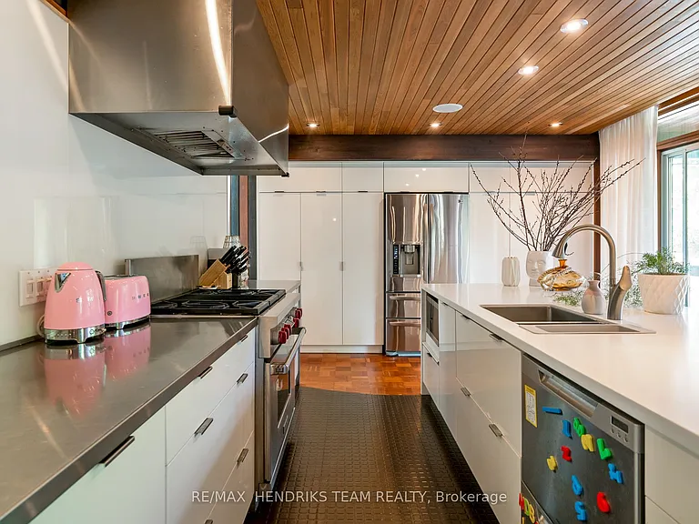 15 Wood Dale Dr — Photo 18