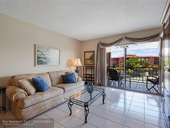 3rd image of 630 Tennis Club Dr APT 306