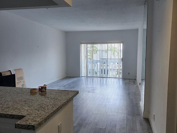 3rd image of 100 Edgewater Dr APT 323