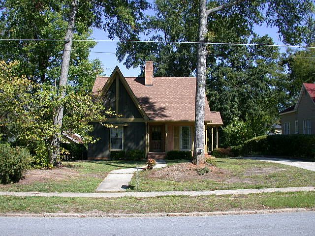 1st image of 510 Grace St