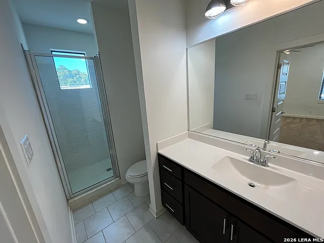 1146 N Olive St — Photo 8