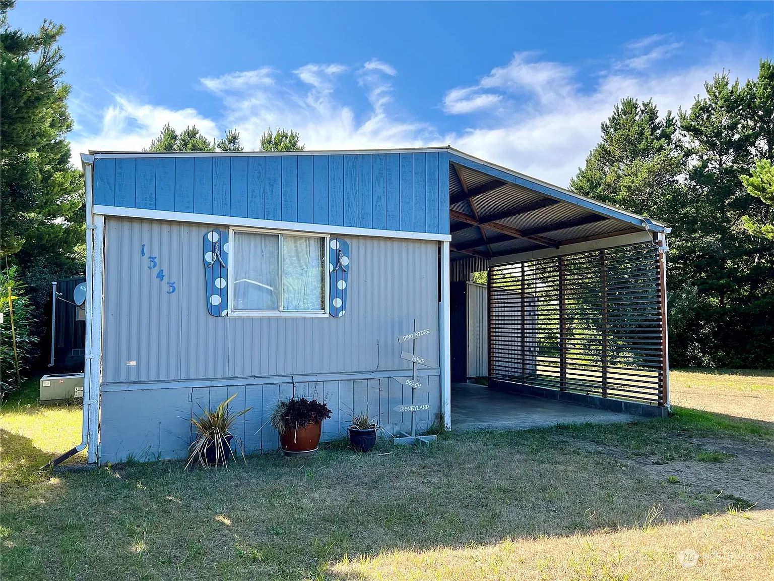 1343 Sandy Drive photo 1