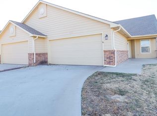 1603 Clover Dr, Junction City, KS 66441