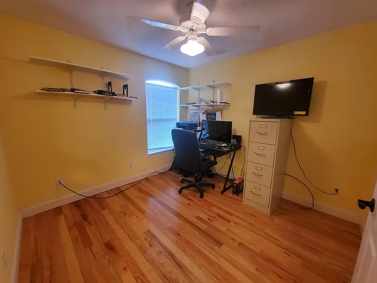1104 Plover Pl — Photo 14