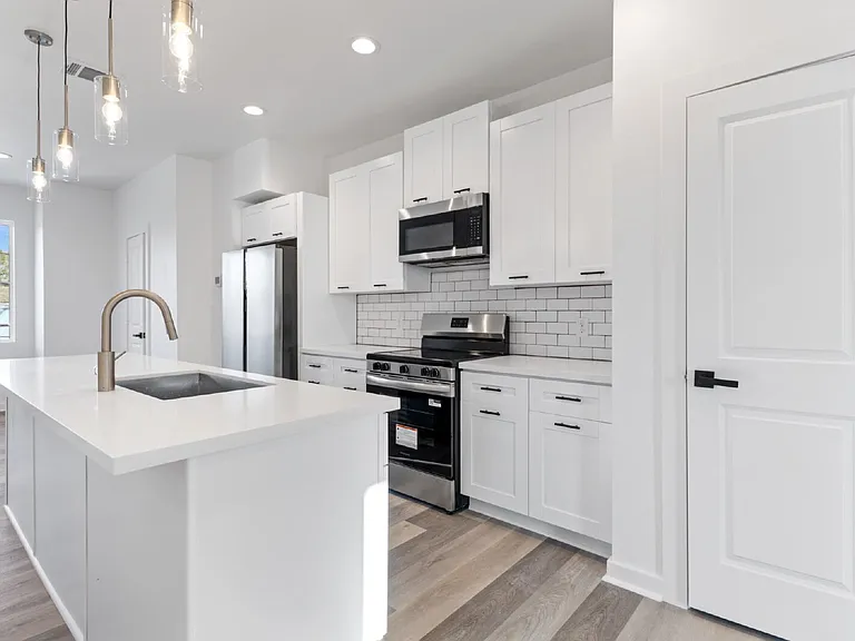 3703 Nagle St #A — Photo 11