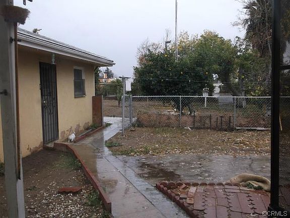 3rd image of 34855 Acacia Ave
