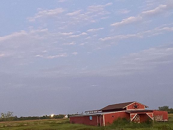 3rd image of 27021 Mile 3 E